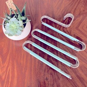 4 pack space saving hangers